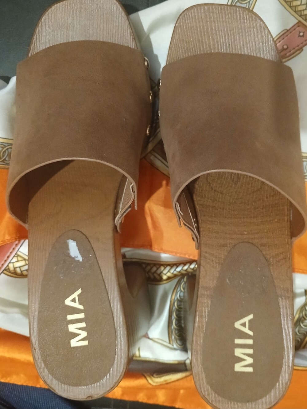 MIA Women's Brown Platform Mule Open Toe. NWOT